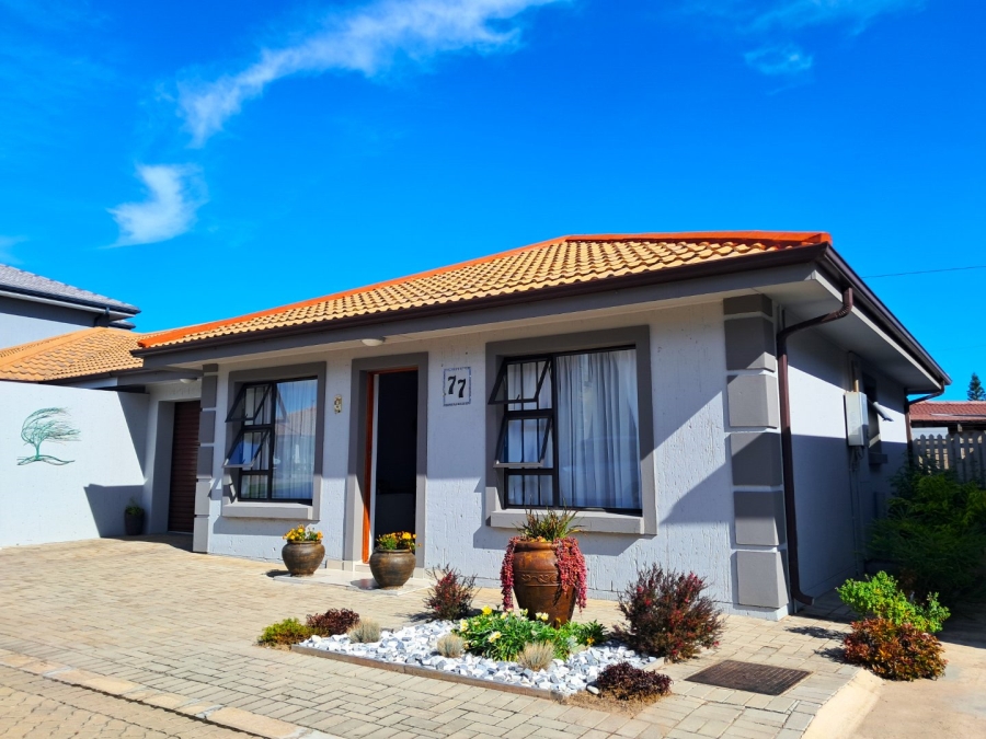 2 Bedroom Property for Sale in Dana Bay Western Cape
